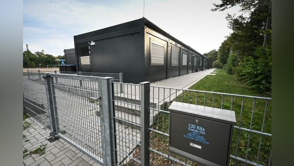 Eltern klagen über Hitze in Kita-Container – „unerträglich“