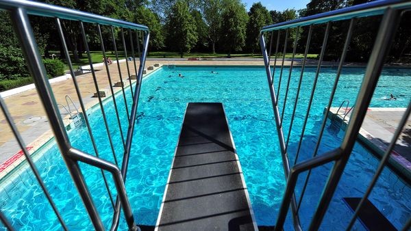 Freibadsaison in Voerde endet – was das Hallenbad wieder bietet