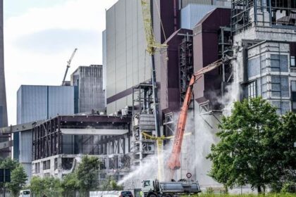 Kraftwerk: RWE nennt Details – wann Kamin-Sprengung geplant ist