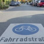 PARTEI fordert Fahrradstraße – „nicht detonierte Zeitbombe“