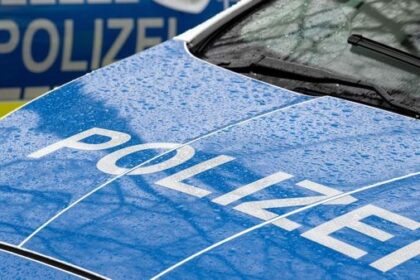 Unfall in Dinslaken: Motorradfahrer (72) schwer verletzt