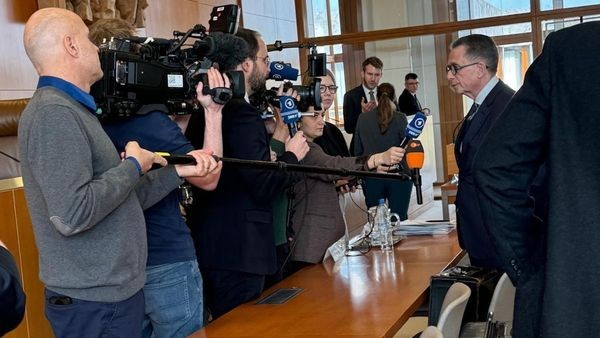 Zu alt für den Job? Dinslakener vorm Bundesverfassungsgericht