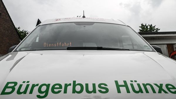 Bürgerbus in Hünxe: 80.000 Fahrgäste befördert und neue Fahrer