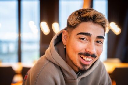 Comedian Tony Bauer in Dinslaken: „Mein Leben ist der Wahnsinn“