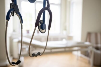 Dinslakener Ärztin hört auf: So geht es für Patienten weiter