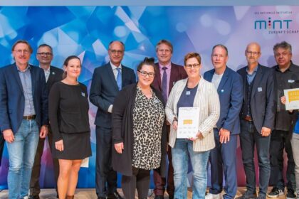 Dinslakener Gesamtschule ausgezeichnet: EBGS ist jetzt offiziell eine „Digitale Schule“