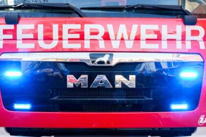 Feuerwehreinsatz in Hünxe wegen eingeklemmter Person
