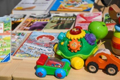 Haustürflohmarkt im Voerder Rheindorf: Das wird angeboten