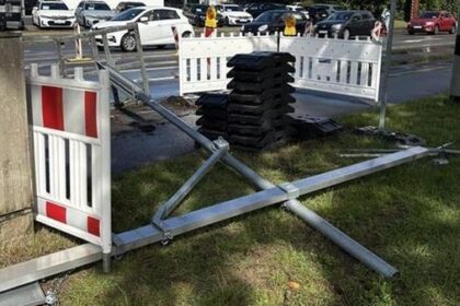 Höhenbegrenzung erneut abgerissen: B8 in Dinslaken gesperrt