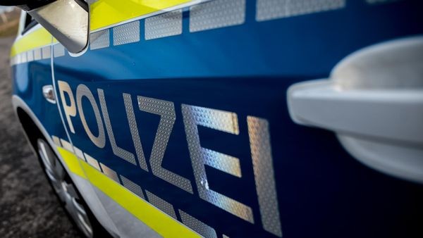 Hünxe-Drevenack: Radfahrer (64) bei Unfall schwer verletzt