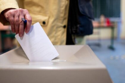 Kommunalwahl 2025 in Dinslaken: Die sechs Bürgermeisterkandidaten stellen sich vor