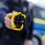 Mangelhafte Ausstattung der Polizei?: Keine Taser im Kreis Wesel im Einsatz – „Das ist ein Skandal“