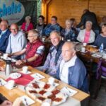 Nach mehr als 55 Jahren: Ganz besonderes Schultreffen in Hünxe