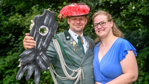 NRZ-Königspaar 2025: Diese Dinslakener Königspaare machen mit