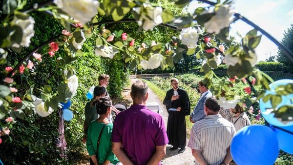 Taufe am Rotbach: „Das hat unsere Erwartungen übertroffen“