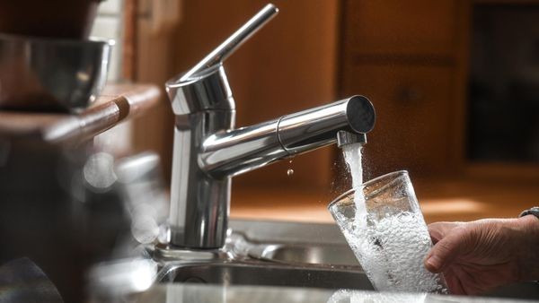 Wasserversorgung Hünxe: „Zocken die Gemeindewerke Mieter ab?“