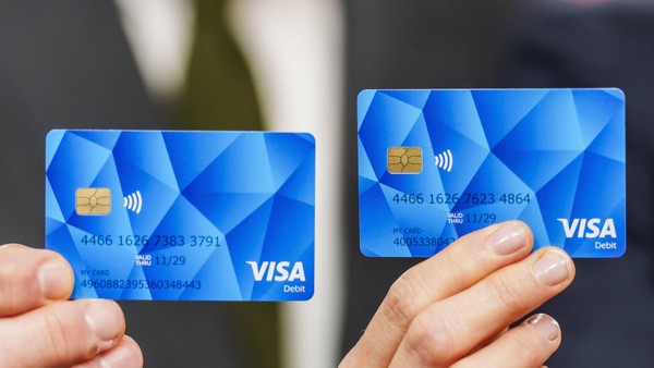 Bezahlkarte für Flüchtlinge: Warum Dinslaken, Voerde und Hünxe handeln müssen