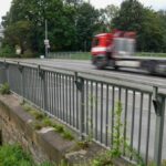 Brückenarbeiten in Dinslaken: Arbeiter mit Dosen beworfen – „die Hölle“