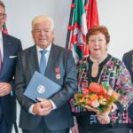 Bundesverdienstkreuz für verdienten Voerder - und Dank an die Gattin