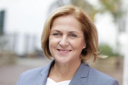 Dinslaken: Bürgermeisterin verabschiedet sich aus Amt – „war kein Spaziergang“