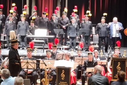 Dinslakener Bergbautradition auf der Bühne: Gänsehaut am Ende