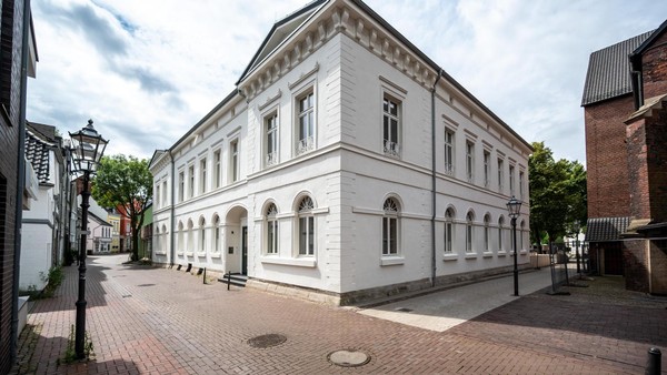 EFL-Beratung Dinslaken: Fast 1000 Menschen nutzten das Angebot