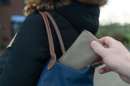 Taschendiebstahl: Polizei gibt Tipps – so schützt man sich