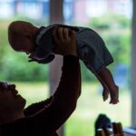 Treppengitter, Schränke, Steckdosen: So wird das Haus sicher für ein Kleinkind