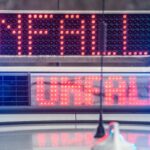 Auto von Lkw in Gegenverkehr geschoben: Zwei Männer bei Unfall in Hünxe verletzt