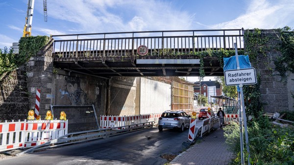 Betuwe-Ausbau Voerde: Unterführung Poststraße bald gesperrt – so wird umgeleitet