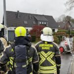 E-Gerät im Keller gerät in Brand - Feuerwehr Hünxe drei Stunden im Einsatz