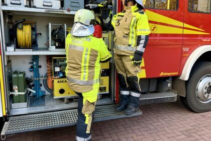 Feuerwehr Hünxe erhält neue Schutzkleidung für 140 Feuerwehrangehörige