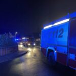 Feuerwehreinsatz in Dinslaken: Verpuffung in Wohnhaus – eine Person schwer verletzt