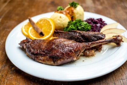 Gänse essen in Dinslaken, Voerde, Hünxe: Restaurants, Preise, Besonderheiten