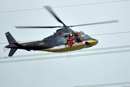 Helikopter fliegt über Götterswickerhamm in Voerde: Das ist das Grund