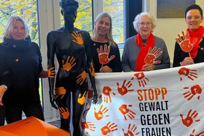 Orange Day in Dinslaken: Mahnmarsch prangert Gewalt gegen Frauen an