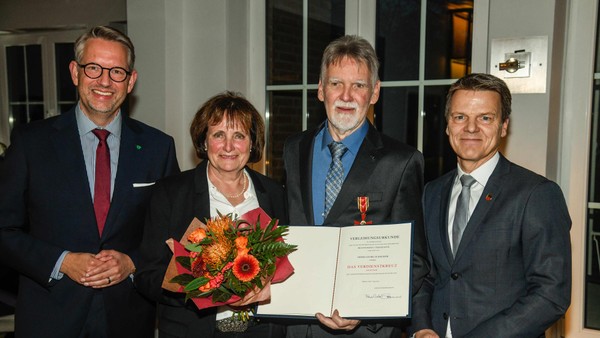 Orden für Voerder Unternehmer: Georg Schneider erhält das Bundesverdienstkreuz