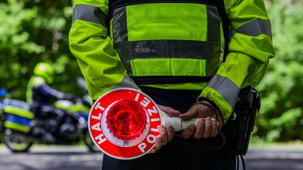 Polizeikontrollen im Kreis Wesel: Über 200 Verkehrsverstöße, vier Strafverfahren