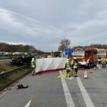 Rastplatz Hünxe Ost: Auto kommt von Fahrbahn ab und überschlägt sich