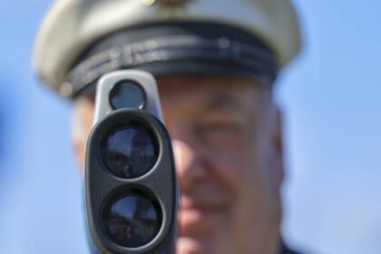 Schwerpunktaktion in der Gruselnacht: Polizei blitzt über 90 Autos an Halloween