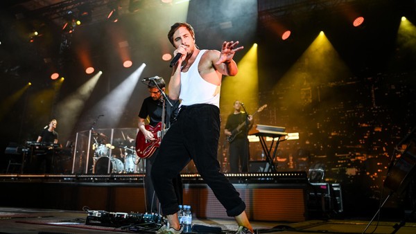 Sommerstimmung beim Fantastival - dafür sorgt dieser bekannte Sänger