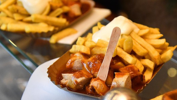 Tote Insekten, schimmelige Behälter: Zahlreiche Mängel bei Dinslakener Imbiss