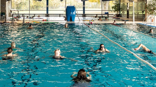 „Voerde schwimmt“: Das 24-Stunden-Schwimmen in Bildern