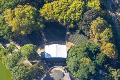 „Weihnachtssingen an der Burg“ in Dinslaken: Verlosung – so kann man mitmachen