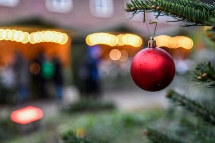 Advent an der Burg Dinslaken: Das bietet der schnuckelige Weihnachtsmarkt