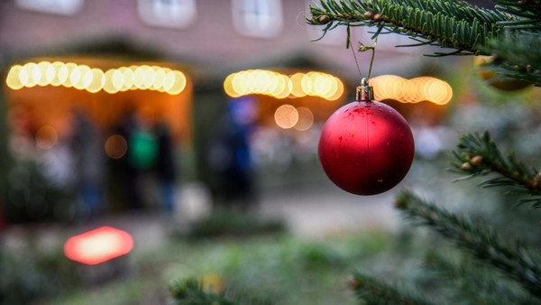 Advent an der Burg Dinslaken: Das bietet der schnuckelige Weihnachtsmarkt