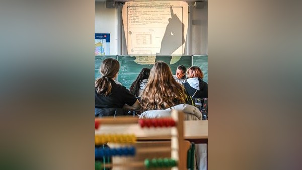 Dinslaken first an Schulen? AfD will Ausnahme - so reagiert die Stadt