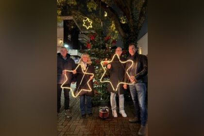 Dinslaken: Hiesfelder Weihnachtssterne leuchten - aber es gibt ein Problem