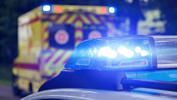 Dinslaken: Unfall mit vier Autos auf der A3 – zwölf Personen verletzt