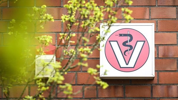 Dinslakener Tierarzt bietet Online-Sprechstunde über Feiertage an: Das kostet es